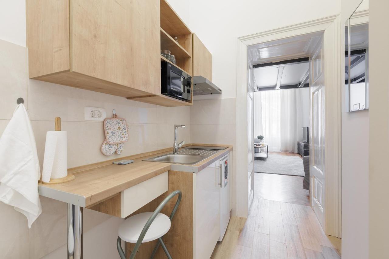 זאגרב Cozy Getaway In Heart Of City - J מראה חיצוני תמונה